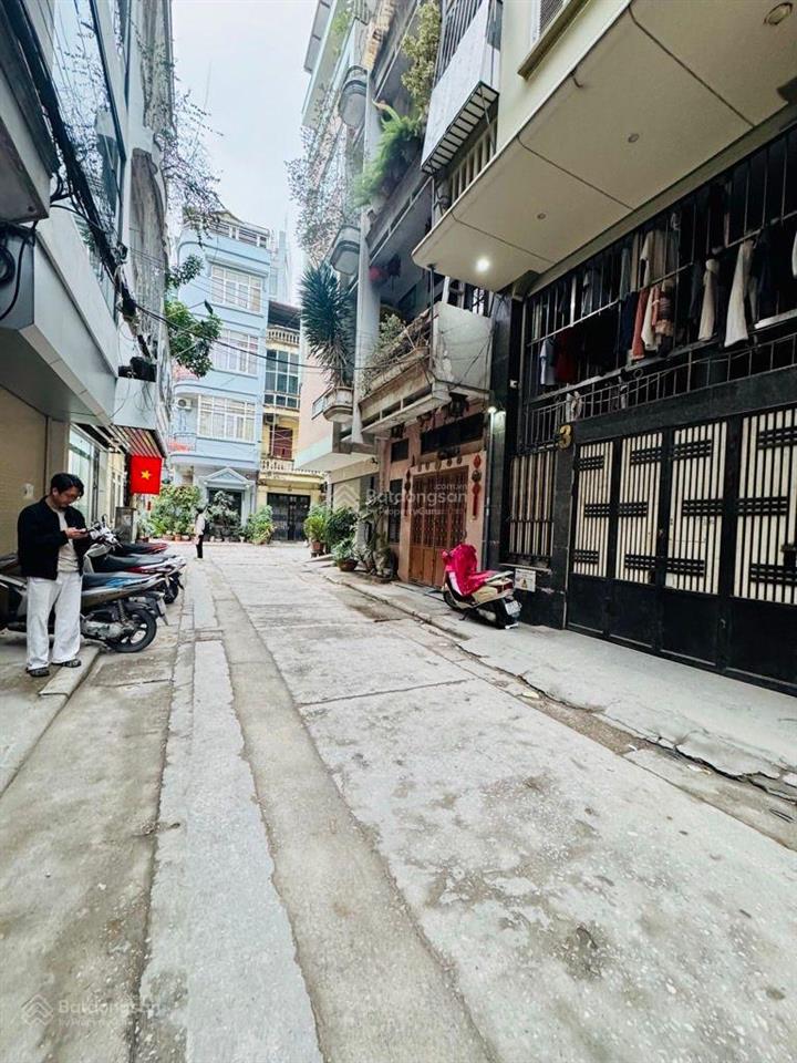 Víp nhà phân lô phố vọng, 50m2, 6 tầng, 25,x tỷ , vỉa hè rộng, gara ô tô, kinh doanh.