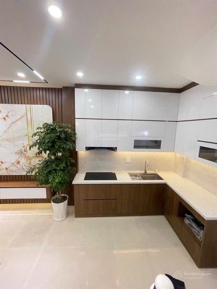 Chủ nhà cần bán gấp căn nhà phố trần đại nghĩa, dt 55m2, 5 tầng, ngõ rộng thoáng, ô tô thoải mái