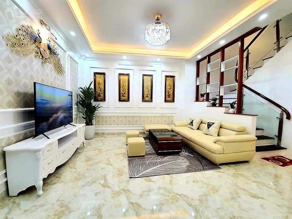 Siêu phẩm trần đại nghĩa nhà mới tinh đẳng cấp sống trung tâm 35m² x 5 tầng, full nội thất xịn