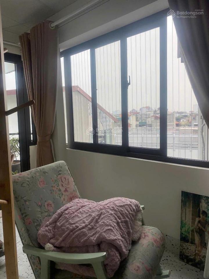 Hiếm 90m² tòa 8 tầng thang máy xịn ,minh khai, 18 phòng khép kín dòng tiền 100tr/tháng