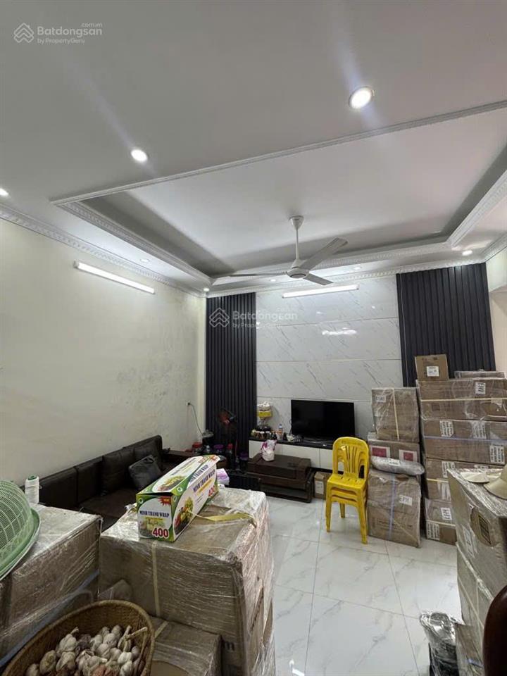 Nhà đẹp hoàng mai 35m² x 5 tầng thông gốc đề, gần minh khai bạch mai dân xây chắc chắn,