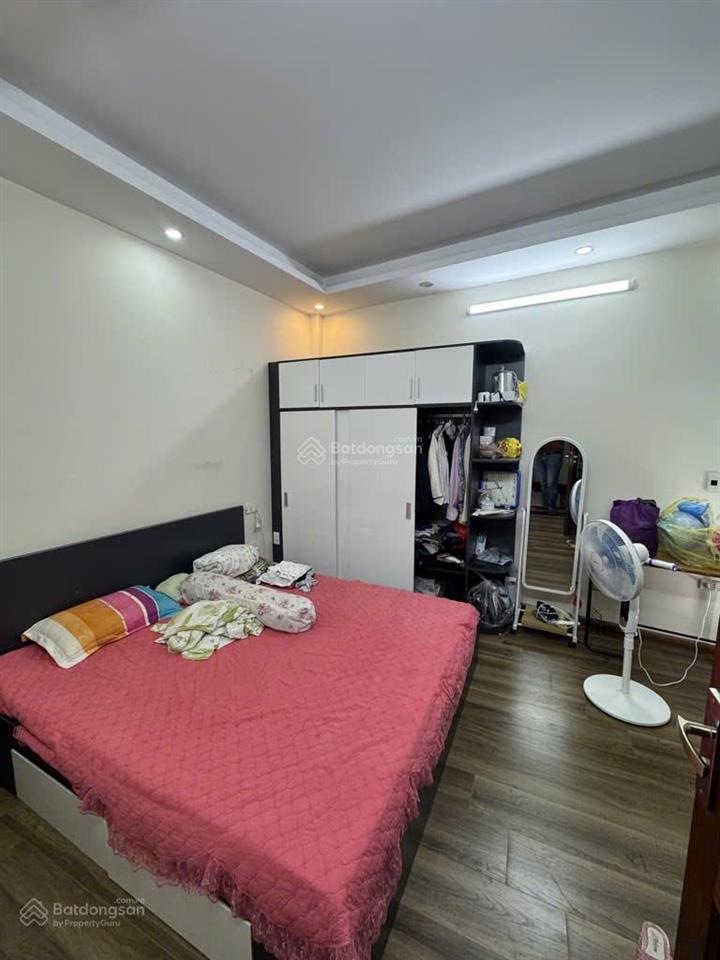 Nhà đẹp hoàng mai 35m² x 5 tầng thông gốc đề, gần minh khai bạch mai dân xây chắc chắn,