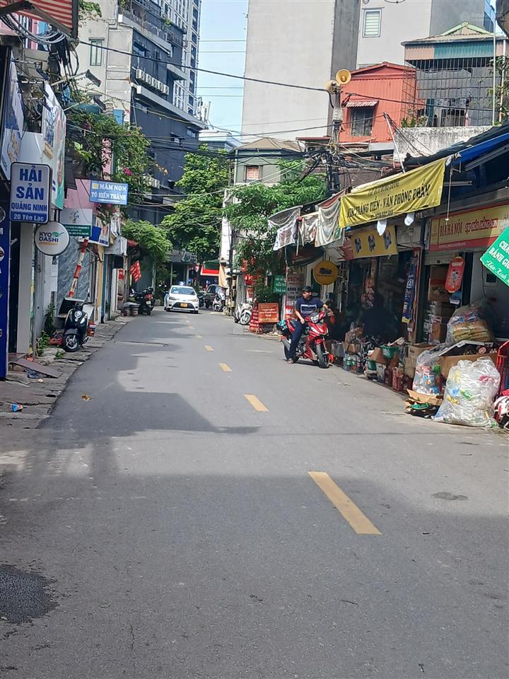 Nhà mặt phố lạc trung, 50m2, 5 tầng. vị trí hiếm, kinh doanh đỉnh, dòng tiền sẵn.