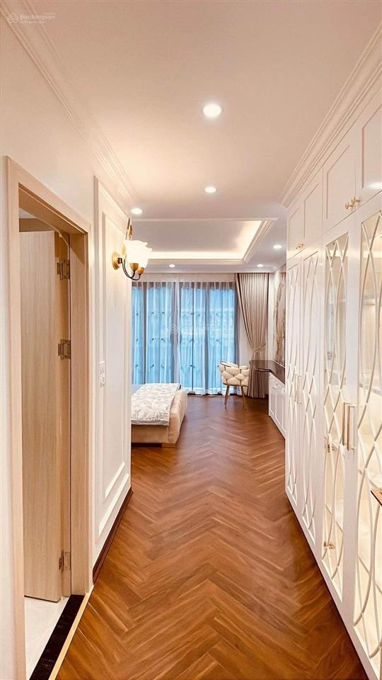 Siêu phẩm phân lô đền lừ hoàng mai, 47,5m2 x 7 tầng, mt 4.3m, giá 20 x tỷ gara ô tô 7 chỗ