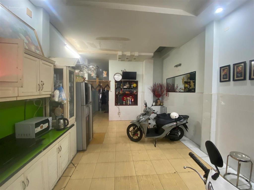 Nhà bán 11/ nguyễn hữu tiến  4,2x20  1t2l st giá 9ty990 tl