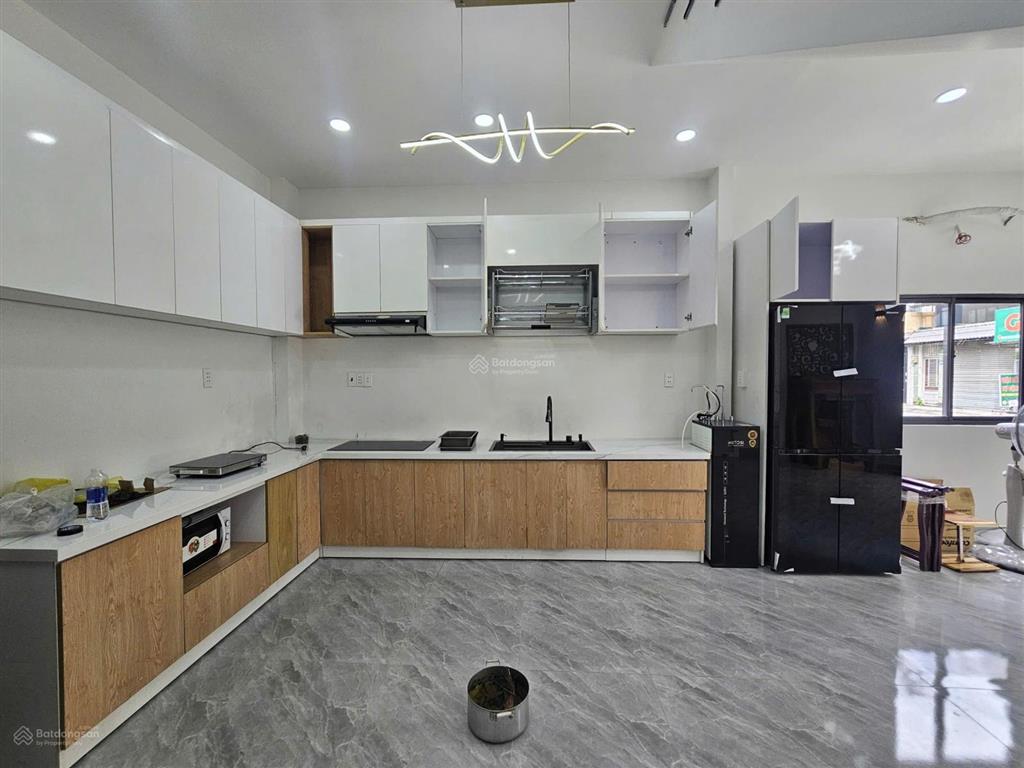 Góc 2 mt kinh doanh tân sơn nhì  5x18  nhà 1t1l đẹp  giá 15ty tl