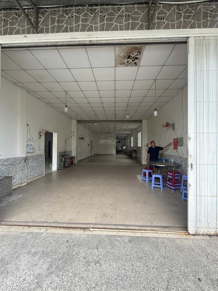 Đường 12m nguyễn văn bứa giáp ql 22  10x33m full thổ nhà 1t1l  giá 18tỷ tl