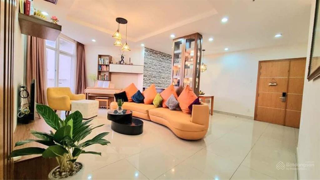 Chính chủ bán c/c him lam quận 6 tầng thấp 86m2 sổ sẵn công chứng ngay  0931 918 ***