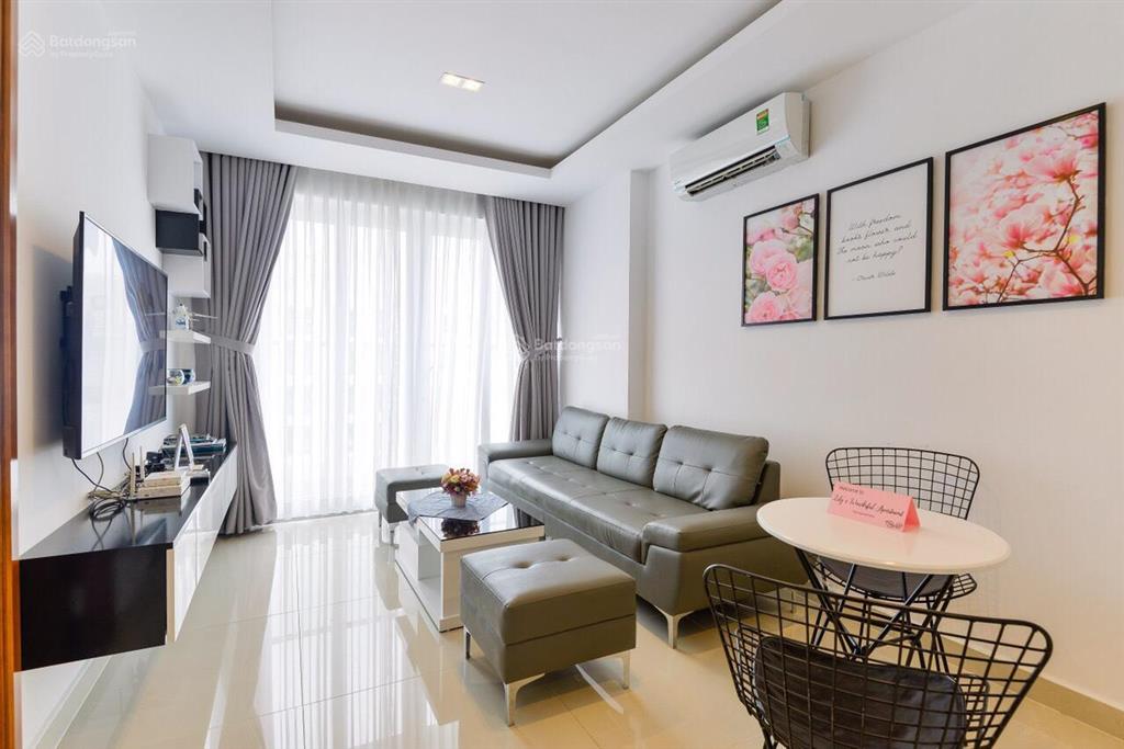 Phòng bql cho thuê c/c sky center khu sân bay loại 2 phòng 74m2 nhà mới  0931 918 ***