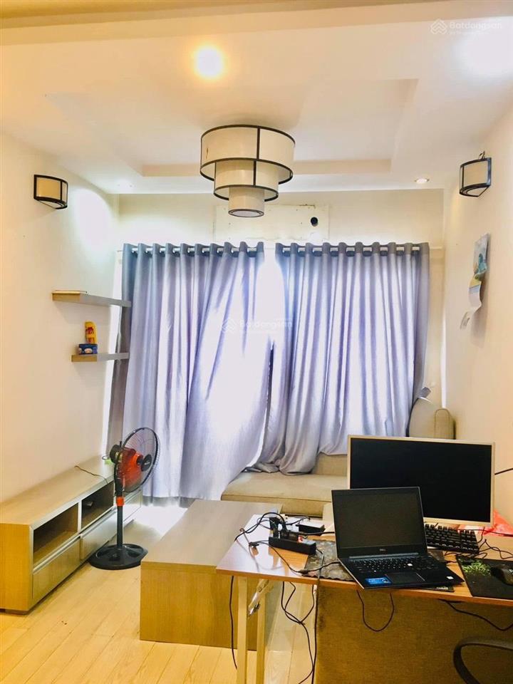 Bán chung cư quận 5 loại 2 phòng ngủ có sổ hồng giá tốt cho khách chốt nhanh  gấp 0931 918 ***