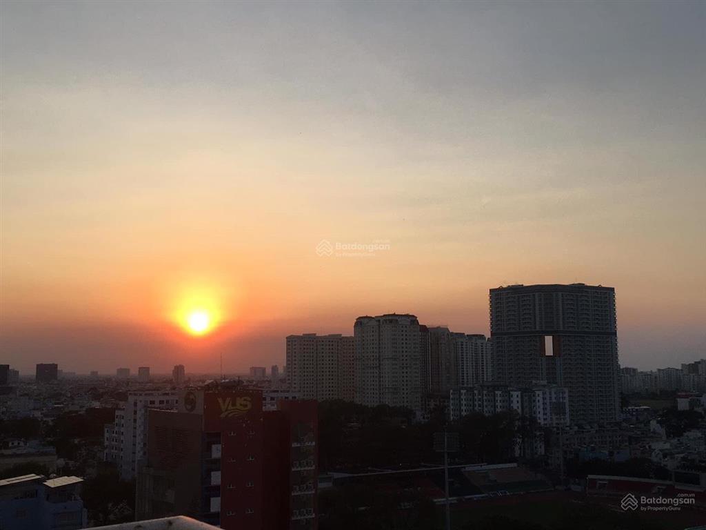 Bán chung cư quận 5 loại 2 phòng ngủ có sổ hồng giá tốt cho khách chốt nhanh  gấp 0931 918 ***