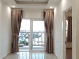 Ngộp bank bán gấp c/c quận 5 có sổ hồng loại 2 phòng nhà mới ban công hướng mát,  0931 918 ***