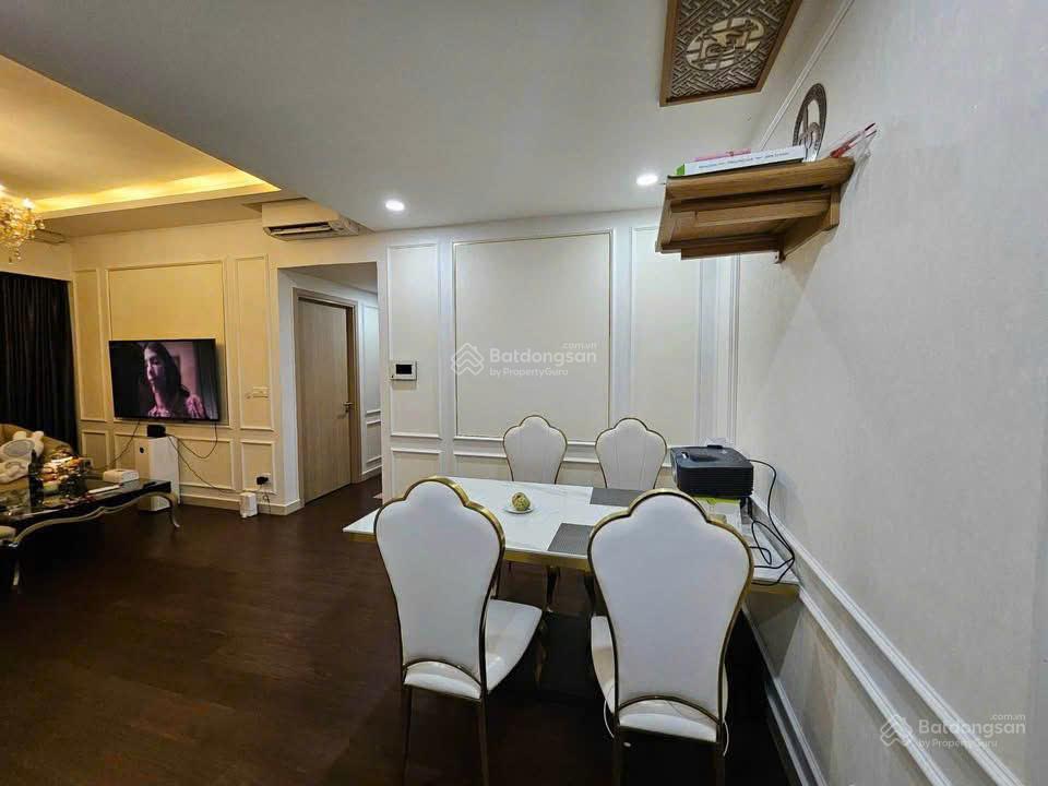 Phòng bql cho thuê căn 3 phòng c/c gold mansion có chỗ đậu ô tô ở liền được  0931 918 ***