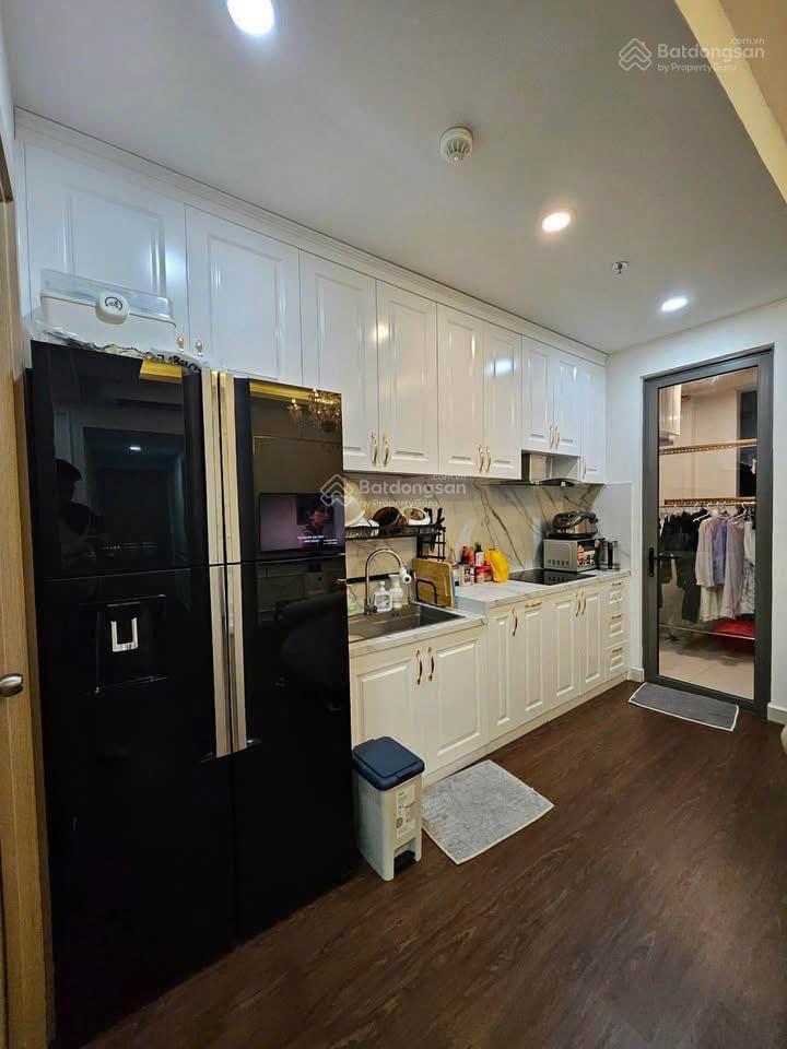 Phòng bql cho thuê căn 3 phòng c/c gold mansion có chỗ đậu ô tô ở liền được  0931 918 ***