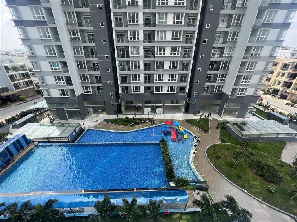 Bán căn b3 view đẹp 97m2 nhà mới c/c western capital tầng trung  0931 918 *** để ép giá