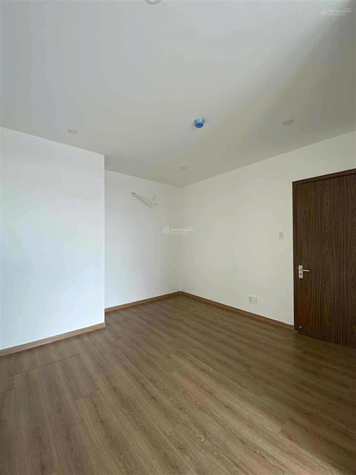 Bán căn b3 view đẹp 97m2 nhà mới c/c western capital tầng trung  0931 918 *** để ép giá