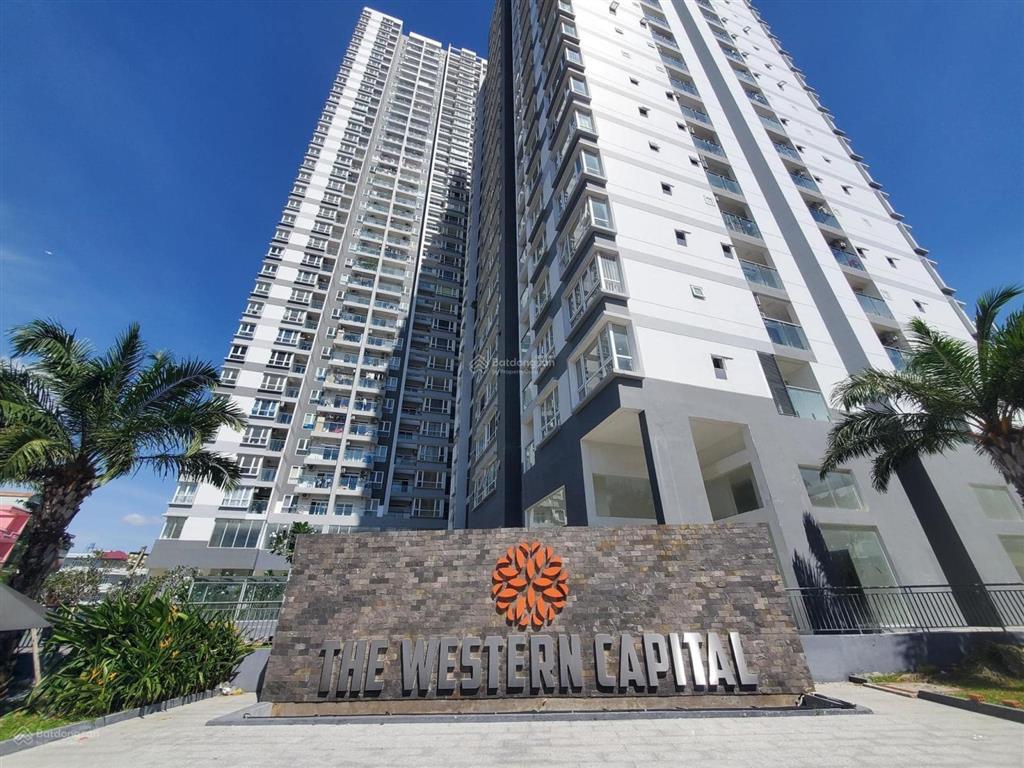 Bán căn b3 view đẹp 97m2 nhà mới c/c western capital tầng trung  0931 918 *** để ép giá