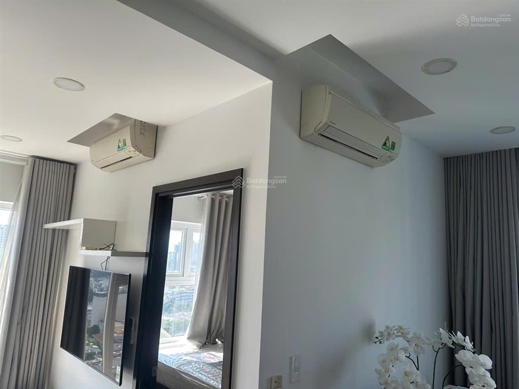 Ngộp bank bán gấp c/c xi grand court quận 10 loại 2 ngủ 2wc 75m2 ban công thoáng gọi 0931 918 ***