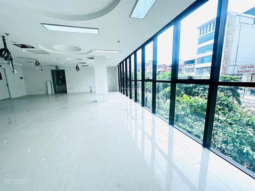 Tìm đối tác thuê tòa nhà 357m²  212 kim mã phù hợp ngân hàng & trung tâm anh ngữ