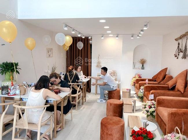 Chính chủ cho thuê mbkd tại phố linh lang