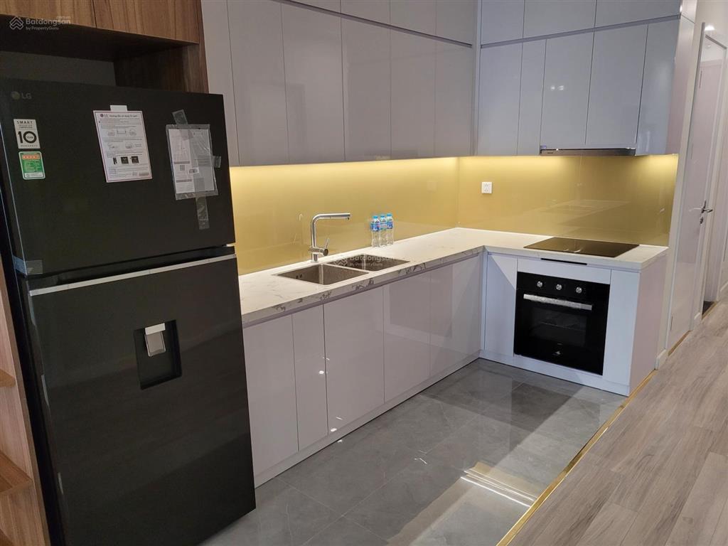 Cho thuê căn hộ bohemia 25 lê văn thiêm 130m2, 3 ngủ 2wc full đồ giá chỉ 19 tr/th