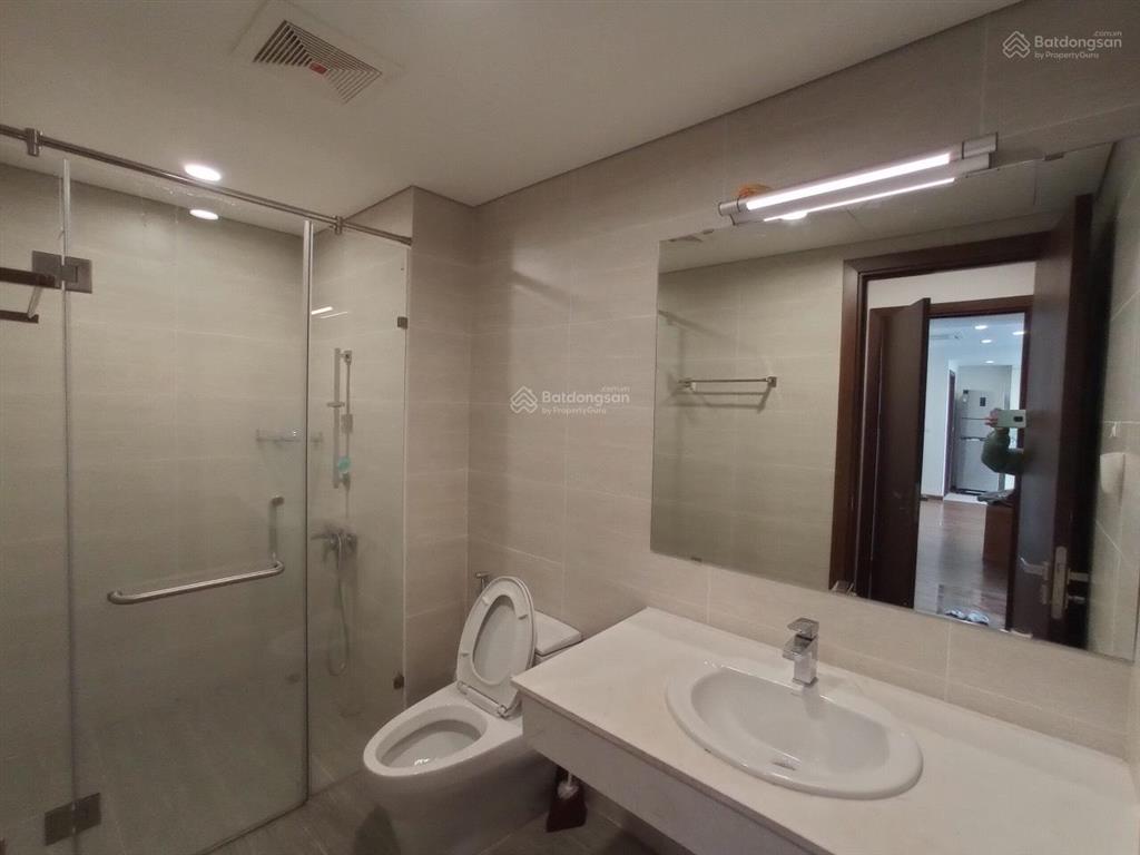 Xem nhà 247  cho thuê căn hộ golden palm lê văn lương 120m2, 3pn, full đồ 20 tr/th  0915 351 ***