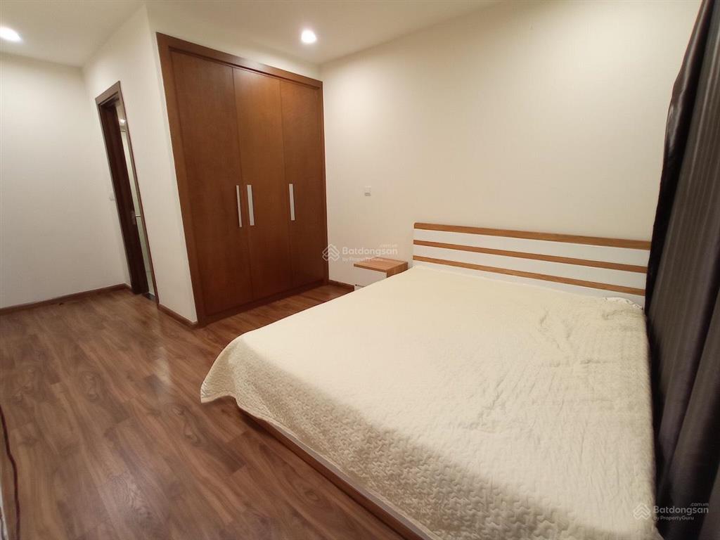 Xem nhà 247  cho thuê căn hộ golden palm lê văn lương 120m2, 3pn, full đồ 20 tr/th  0915 351 ***
