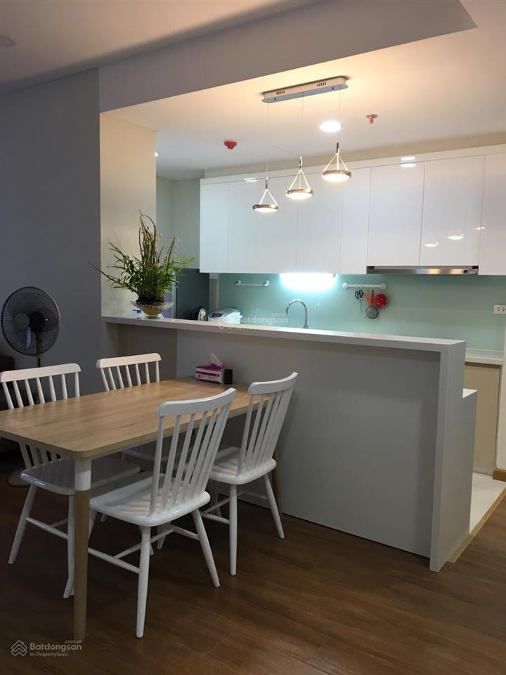 Cho thuê gấp căn hộ chung cư golden west số 2 lê văn thiêm, 84m2, 2 pn, full đồ, giá 14tr/th