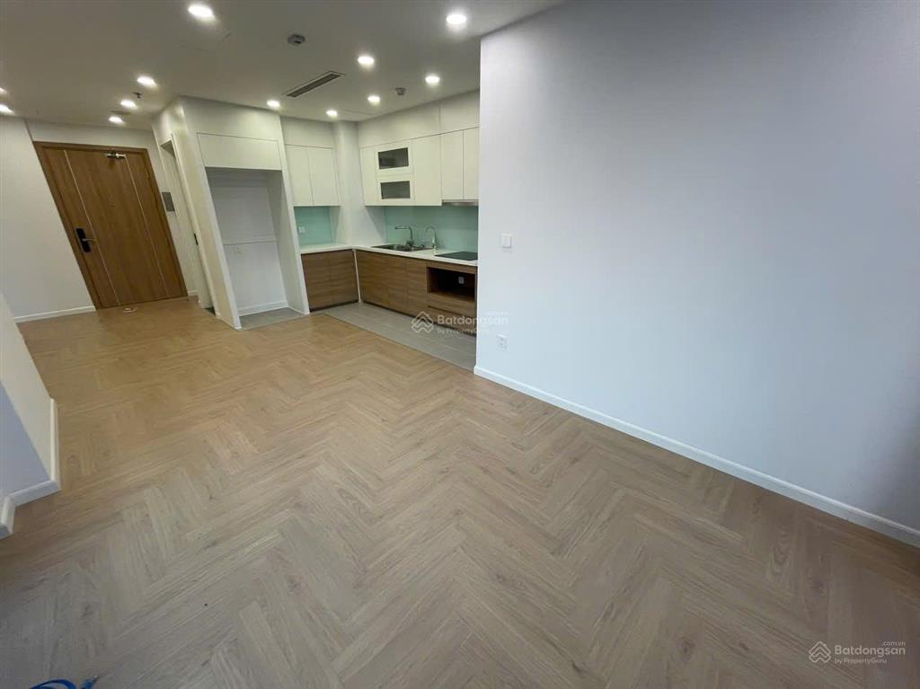 Cho thuê căn hộ chung cư hà nội center point 90m2, 3 pn, 2 wc đồ cơ bản 16tr/th 0915 351 ***