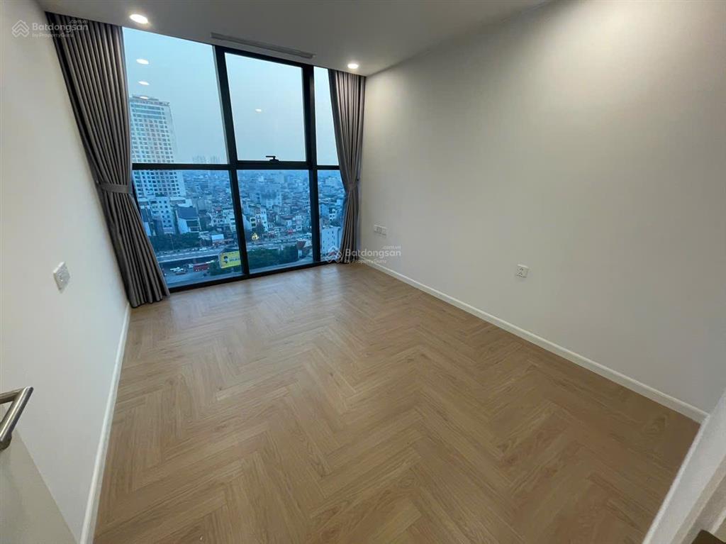 Cho thuê căn hộ chung cư hà nội center point 90m2, 3 pn, 2 wc đồ cơ bản 16tr/th 0915 351 ***