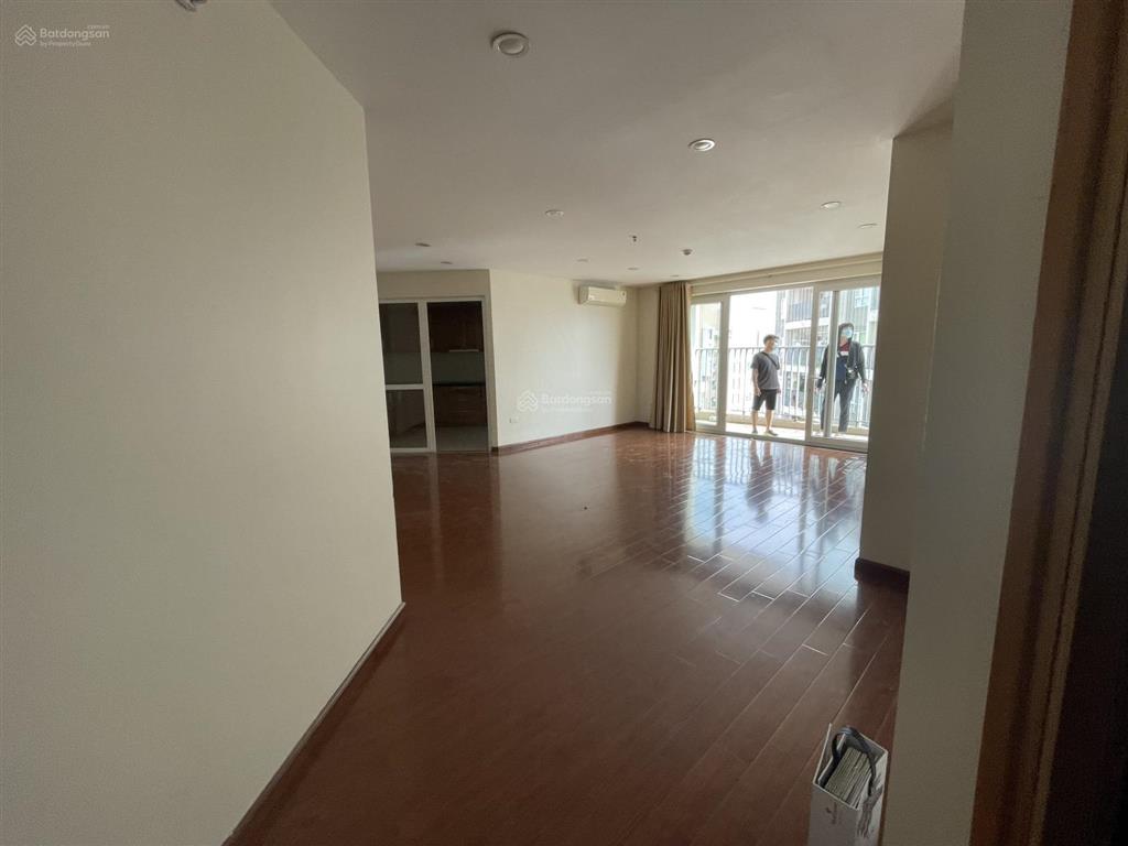 Cho thuê chung cư n05 hoàng đạo thúy, 152m2, 3pn, 3 wc, đồ cơ bản, 19 tr/th  0915 351 ***