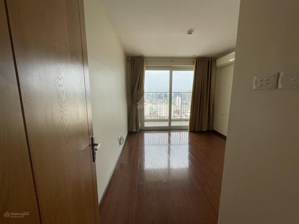 Cho thuê chung cư n05 hoàng đạo thúy, 152m2, 3pn, 3 wc, đồ cơ bản, 19 tr/th  0915 351 ***