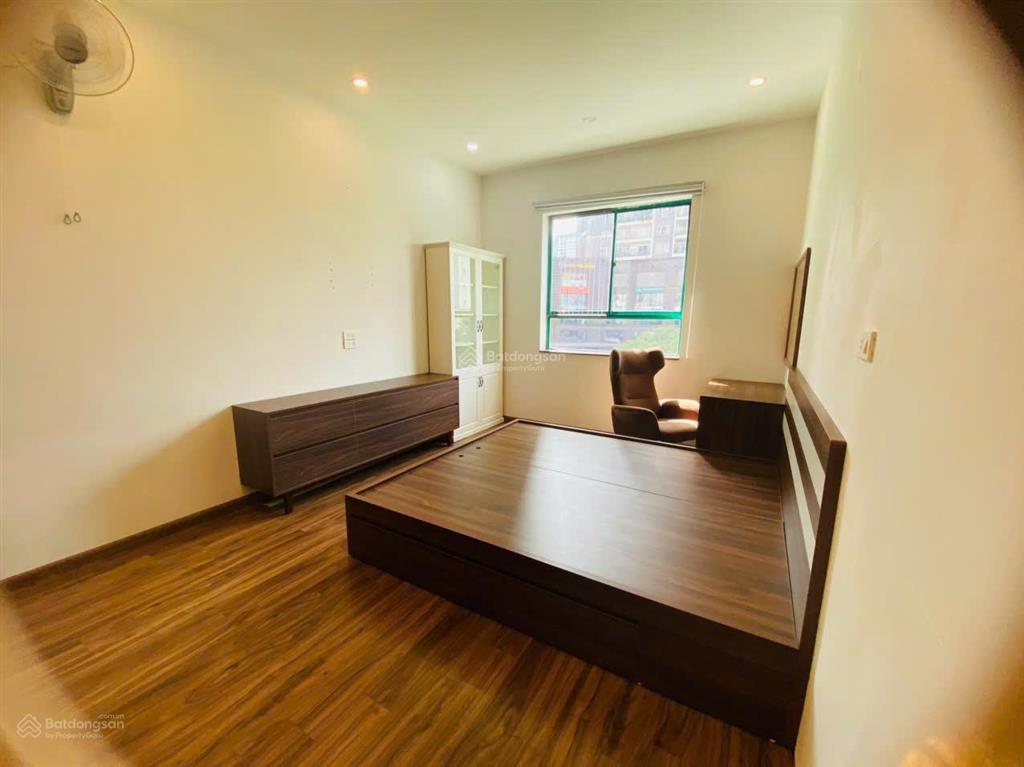 Cho thuê căn hộ 17t6 hoàng đạo thúy, trung hòa nhân chính 120m², 2 pn full đồ 15 triệu/tháng