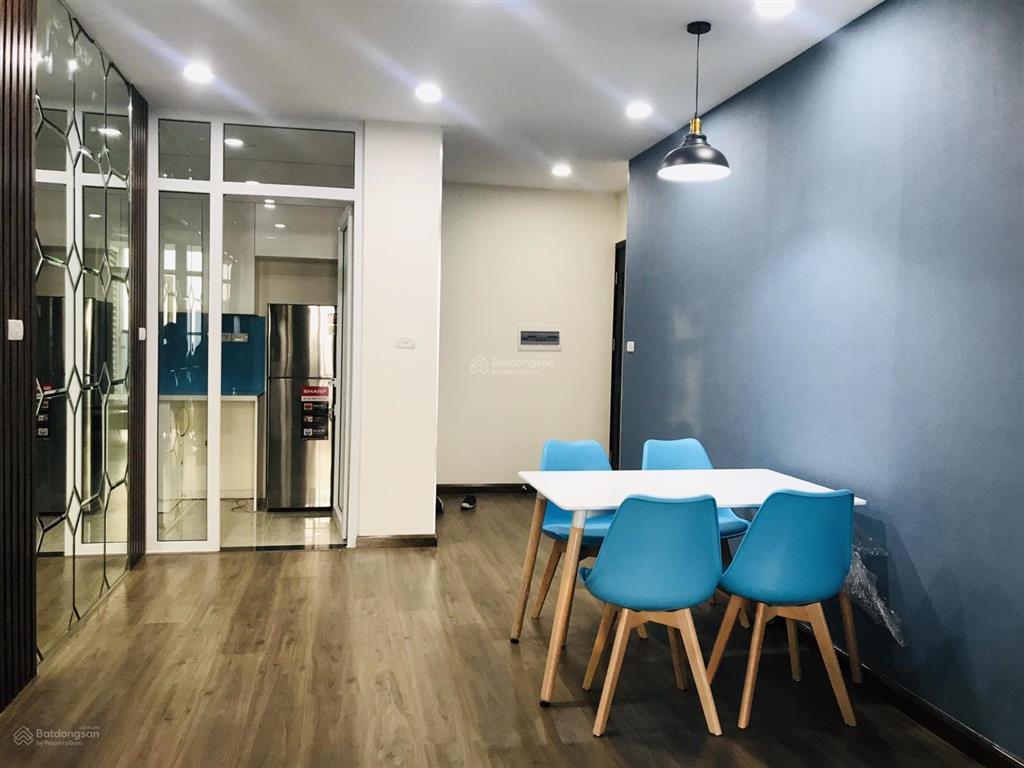 Xem nhà 247  cho thuê căn hộ chung cư vinata tower 93m2, 2 ngủ, đủ đồ đẹp 16tr/th 0915 351 ***
