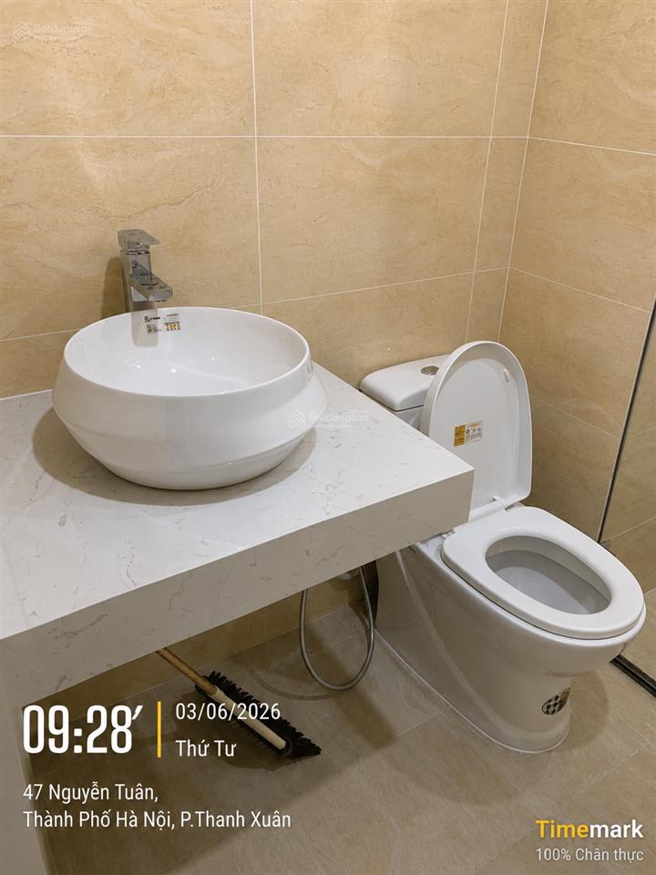 Cho thuê căn hộ chung cư goldseason 47 nguyễn tuân 64m2, 2 phòng ngủ, 1 wc đồ cơ bản 12.5 tr/th