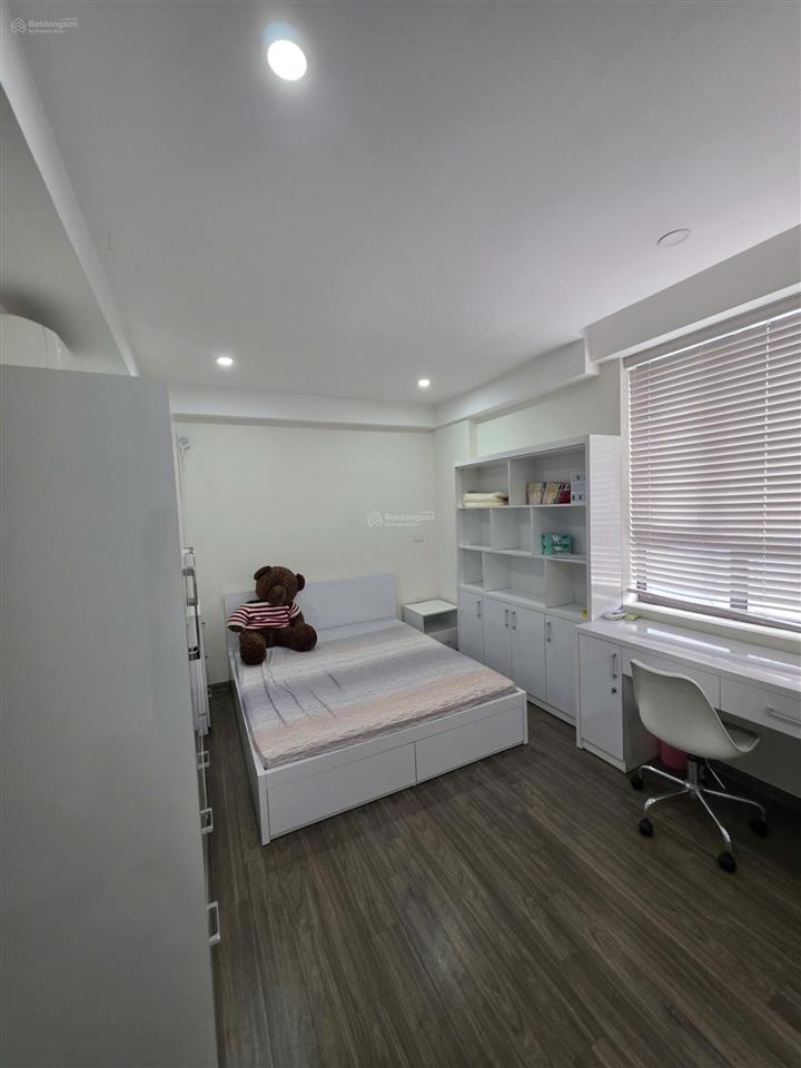 Cho thuê chung cư handiresco 31 lê văn lương, 105m2, 3 ngủ, 2wc full đồ 17tr/th