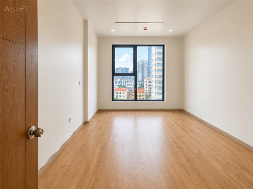 Cho thuê căn hộ chung cư golden west số 2 lê văn thiêm, 93m2, 3 pn, full đồ giá 14tr/th