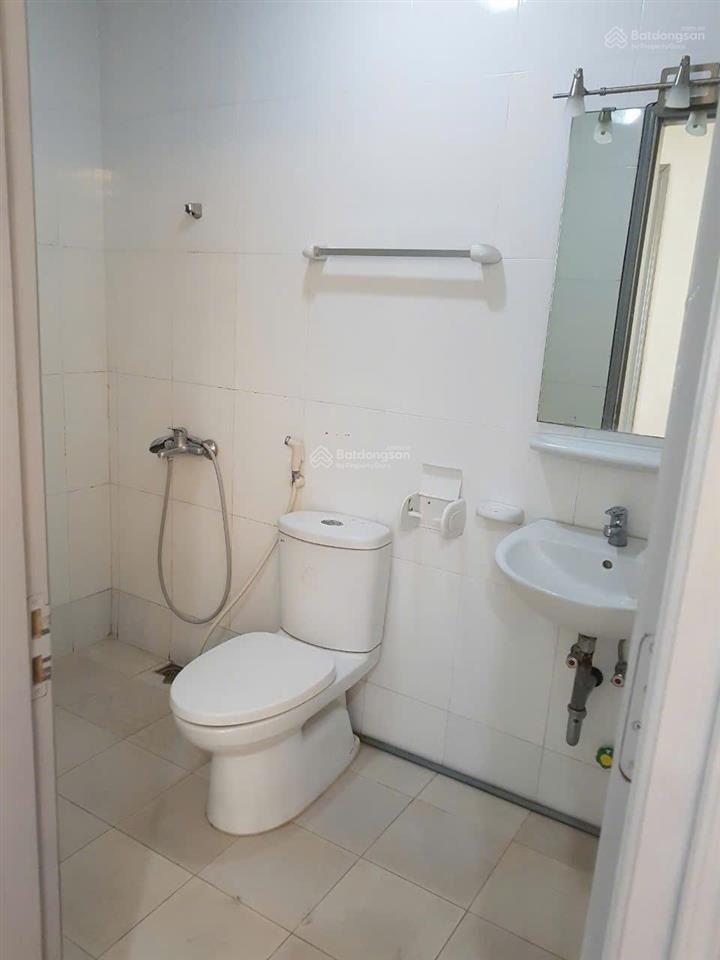 Cực hiếm cho thuê căn góc hei tower 3 ngủ, dt 156m², 3 ngủ 2 wc thoáng mát 17tr/th  0915 351 ***