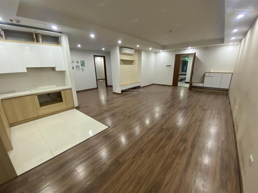 Xem nhà 247  cho thuê chung cư việt đức complex 107m2, 3pn, đồ cơ bản 16 triệu/th  0915 351 ***