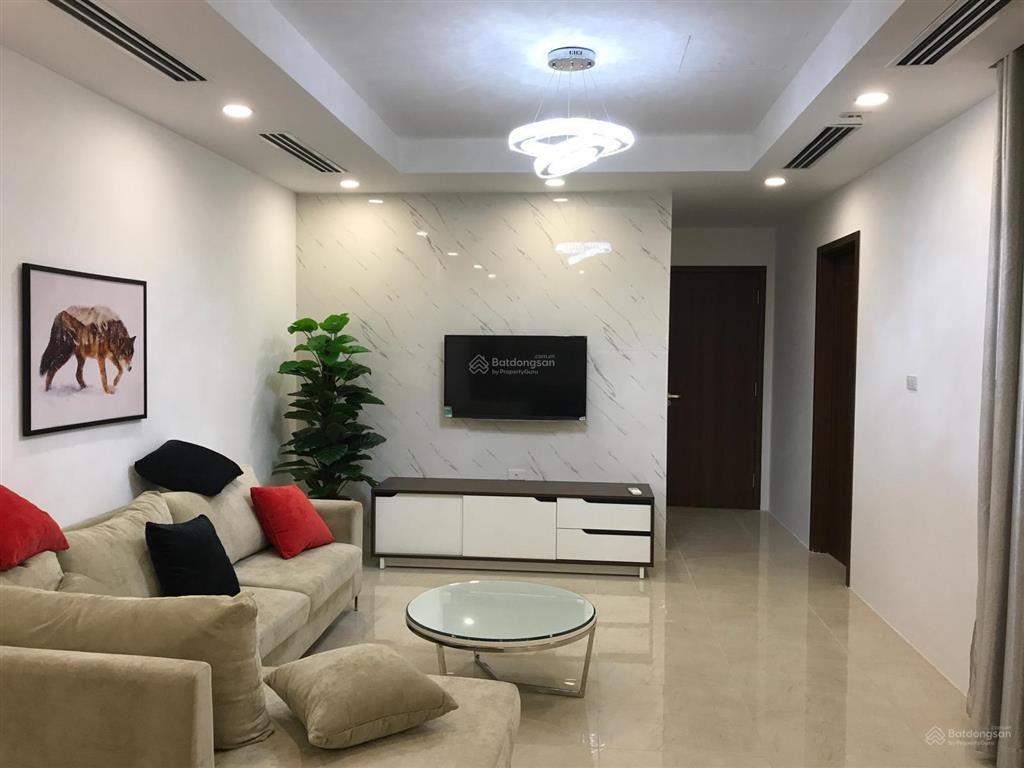 Cần cho thuê gấp căn hộ eco green city 70m2, 2 phòng ngủ, nội thất đẹp, 12tr/th
