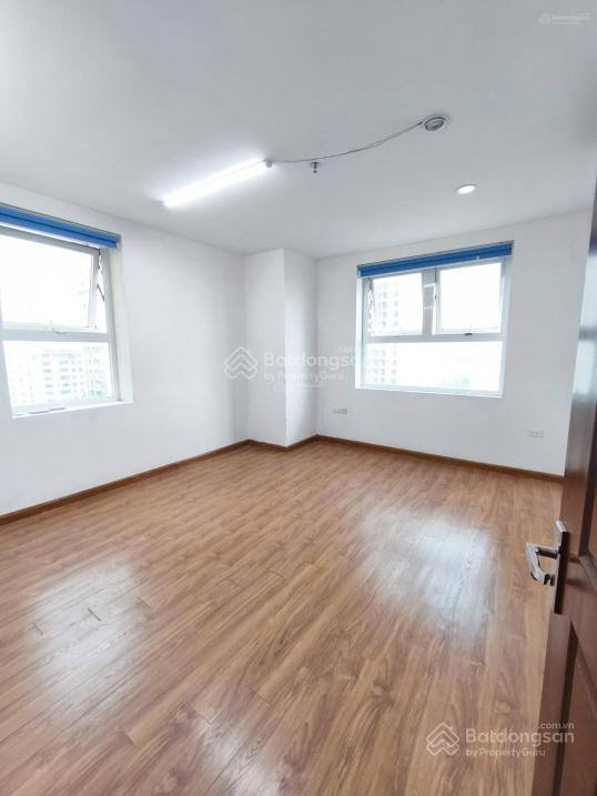 Cho thuê căn hộ 3 ngủ 145m2 tại comatce tower ngụy như kon tum  giá 16.5tr