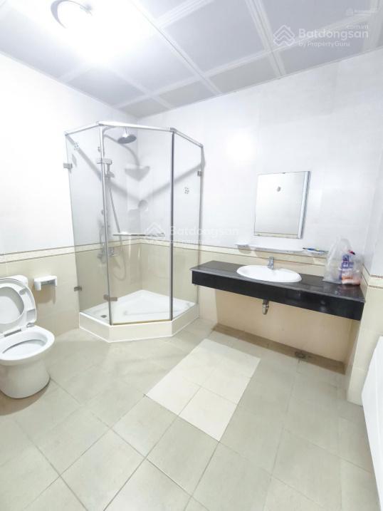 Cho thuê căn hộ 3 ngủ 145m2 tại comatce tower ngụy như kon tum  giá 16.5tr