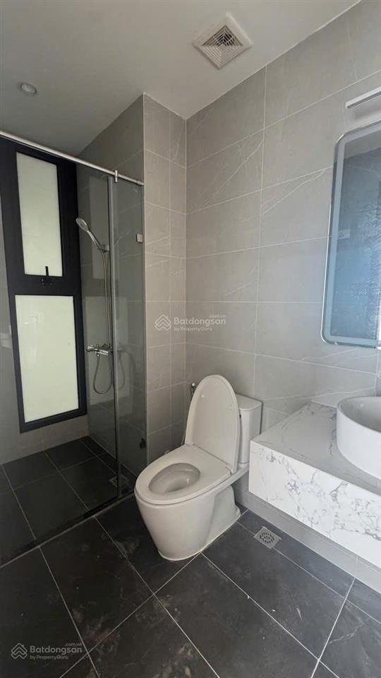 Xem nhà 247  cho thuê chung cư rivera park 70m2, 2 phòng ngủ, đồ cơ bản 13tr  0915 351 ***