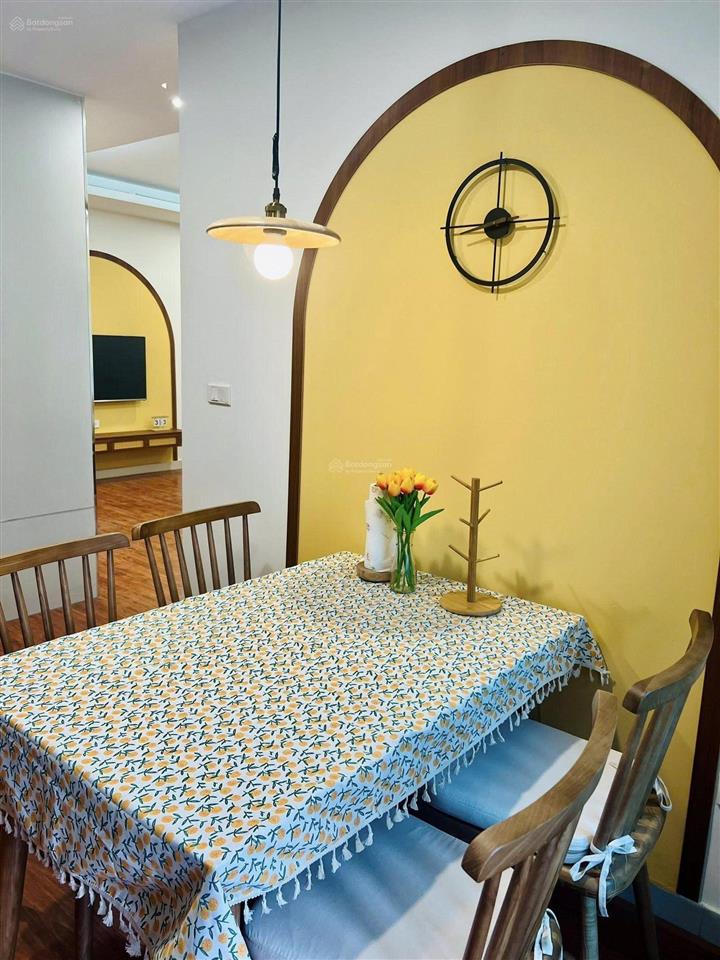 Xem nhà 247  cho thuê căn hộ chung cư golden land 100m2, 3 ngủ, 2 wc full đồ giá 16tr/th