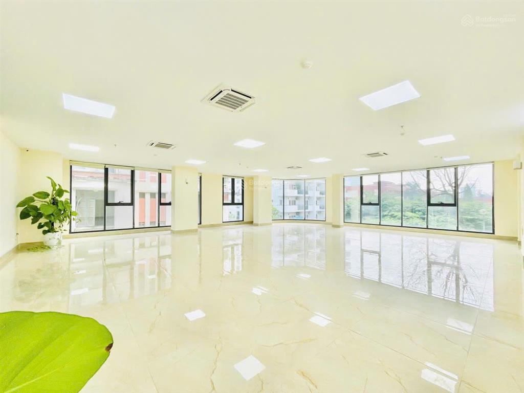 Cho thuê vp mặt phố phạm tuấn tài dt 150m² giá 25tr/th cực đẹp