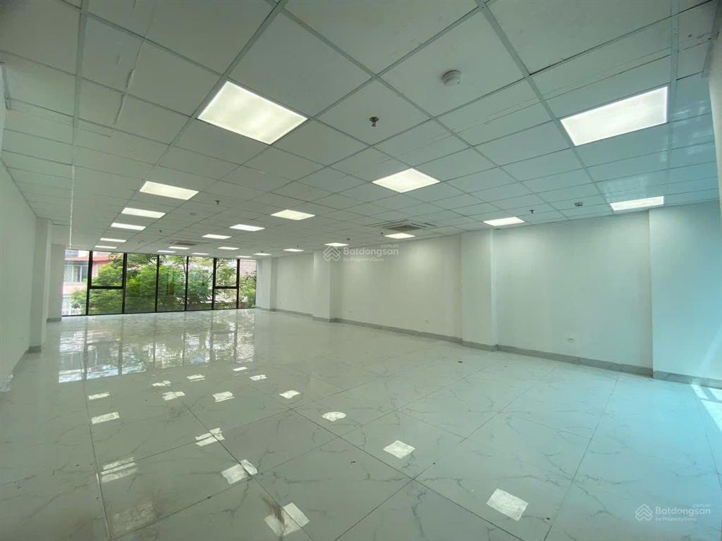 Cho thuê sàn văn phòng rẻ đẹp tô hiệu dt 100m² giá 15tr/th, ô tô đỗ thoải mái