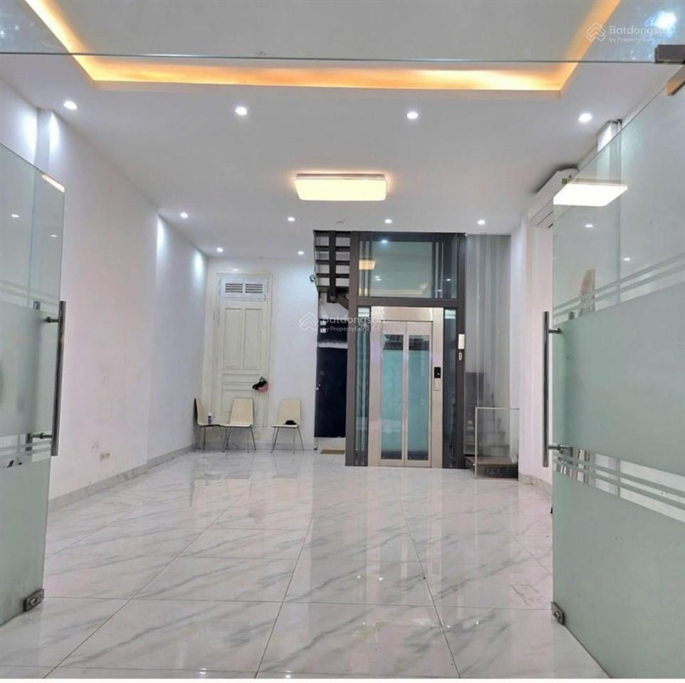Nhà liền kề vũ phạm hàm dt 85m2 x 6t giá 30tr/tháng sàn, thang máy, mới xây, vị trí nổi bật khu