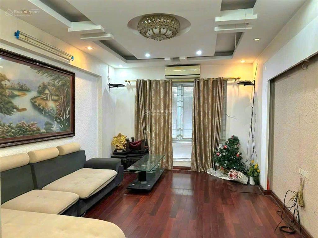 Cho thuê nhà vũ phạm hàm, trung yên dt 125m2 x 5t giá 25tr, vị trí đẹp ô tô vào thoải mái
