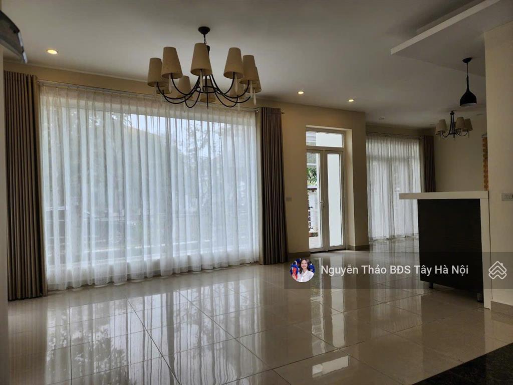 Cho thuê biệt thự splendora 270m2, nhà đồ cơ bản, nhà sạch sẽ, căn góc thoáng, giá thuê 25trieu