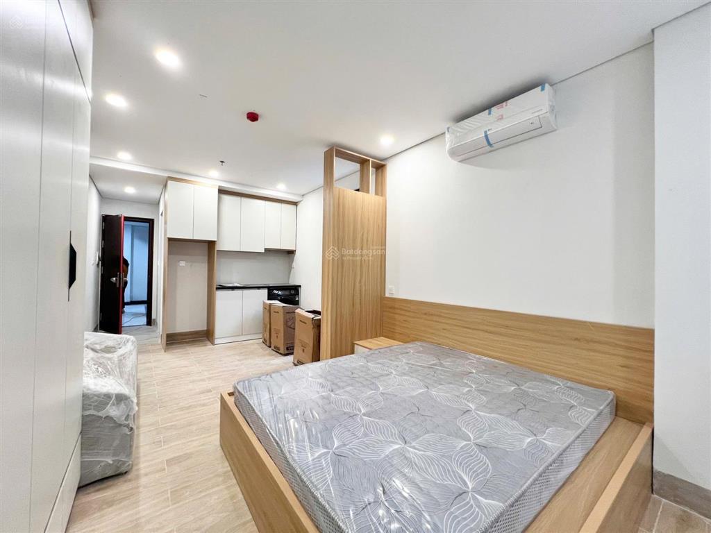 Căn hộ mới full nội thất cực xịn, rộng rãi, đầy đủ tiện nghi